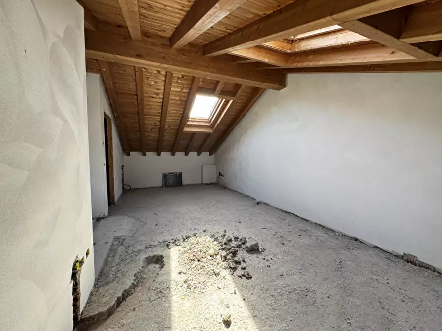 Immagine 11 di Appartamento in vendita  in Strada Ugozzolo a Parma