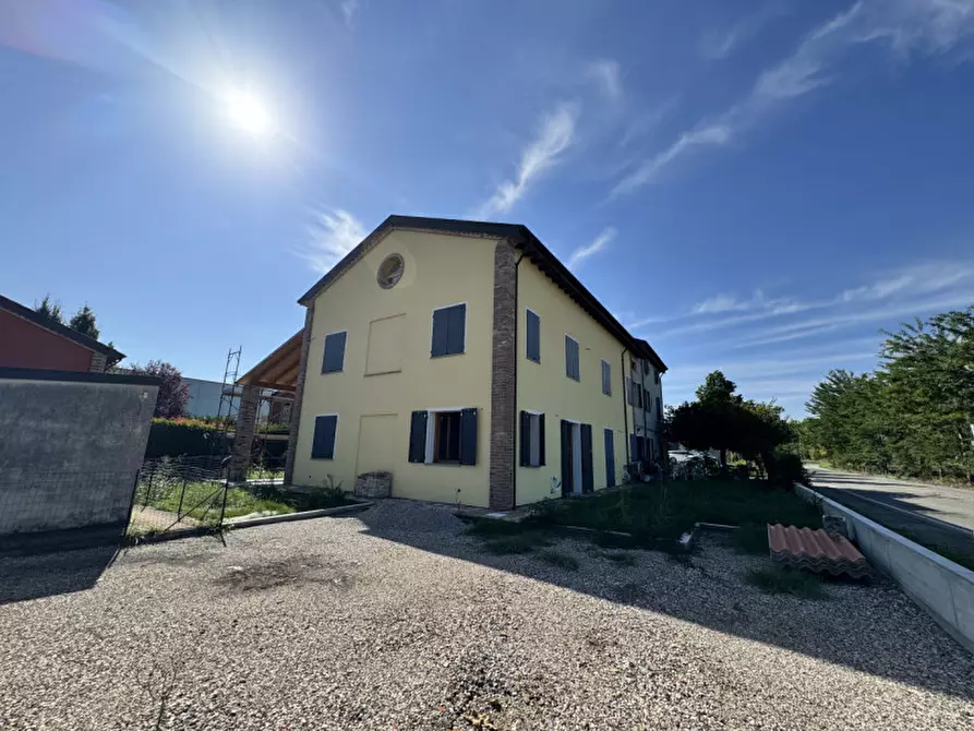 Immagine 18 di Appartamento in vendita  in Strada Ugozzolo a Parma