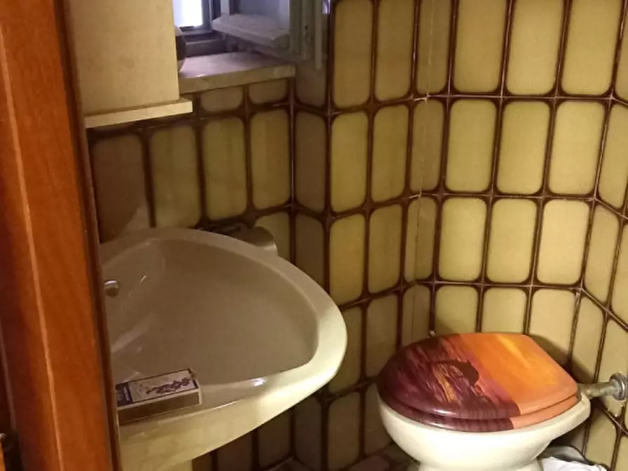 Immagine 11 di Appartamento in vendita  in Piazza Roma a Sambuci