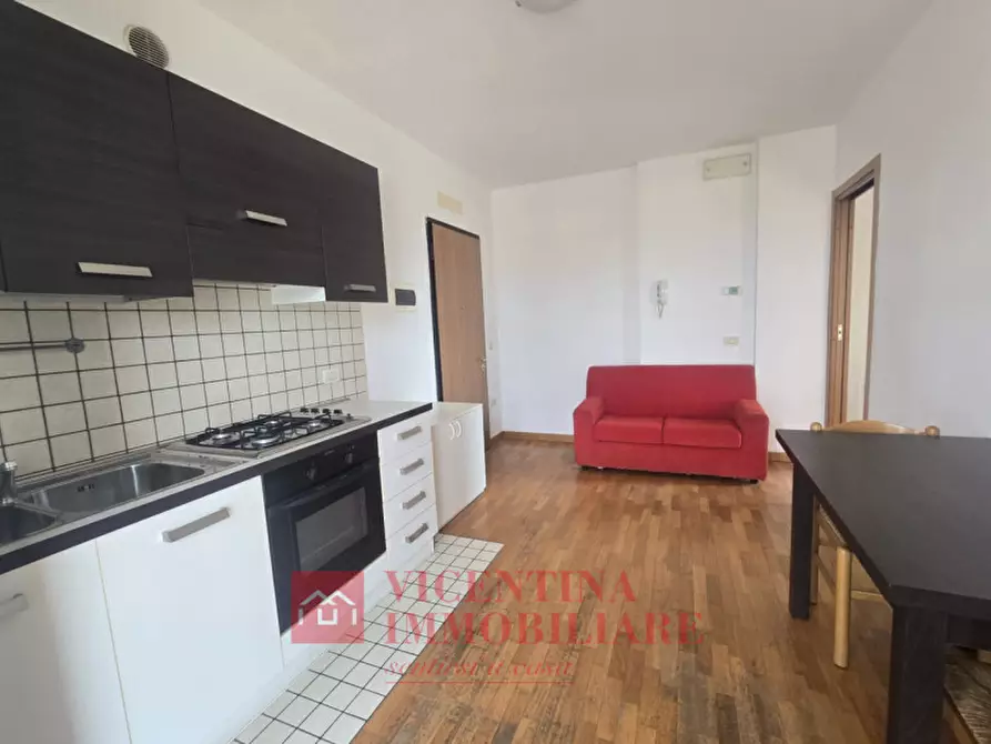 Immagine 5 di Appartamento in vendita  in strada di Polegge a Vicenza