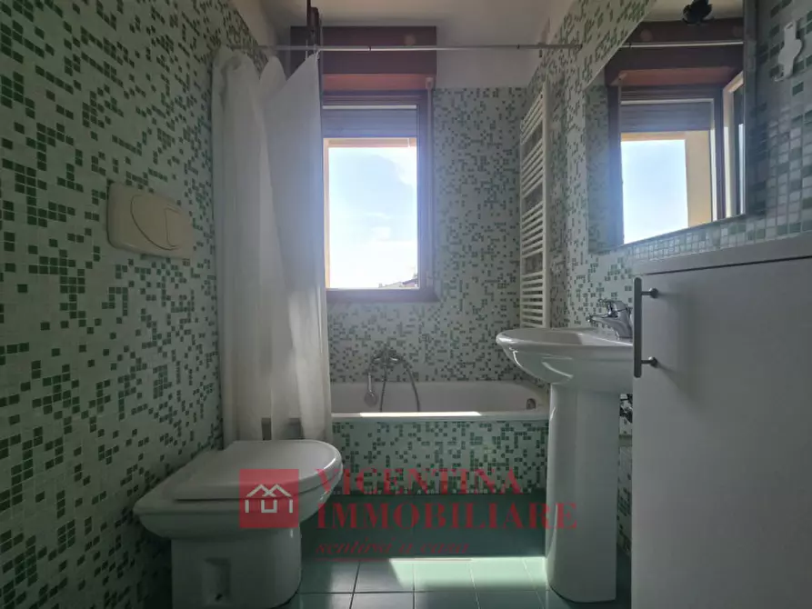 Immagine 18 di Appartamento in vendita  in strada di Polegge a Vicenza