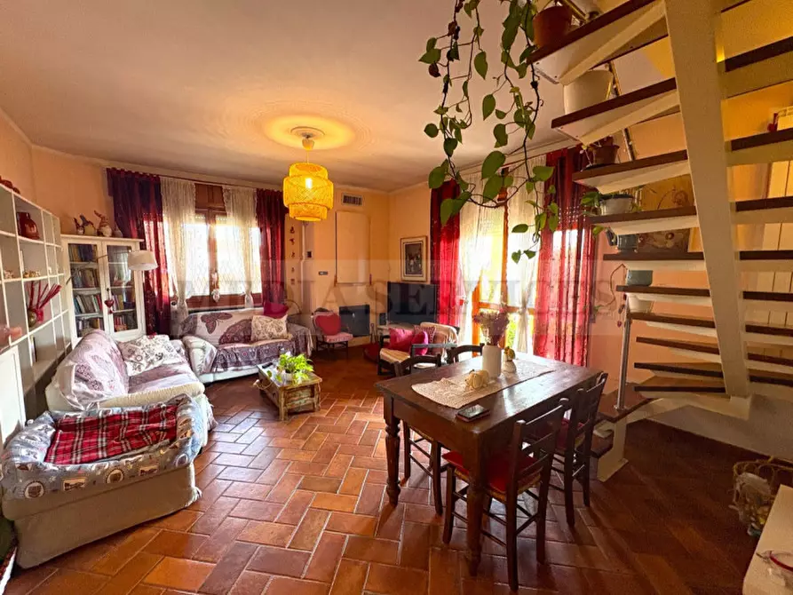 Immagine 12 di Appartamento in vendita  in via Roma n° 35 a Garlasco