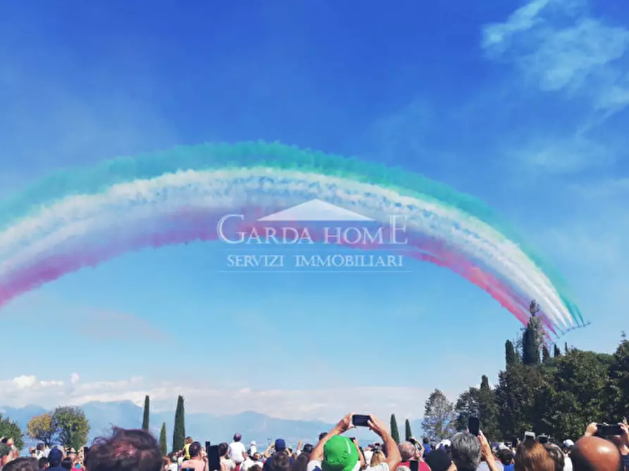 Immagine 5 di Appartamento in vendita  in Via Pisacane a Desenzano Del Garda