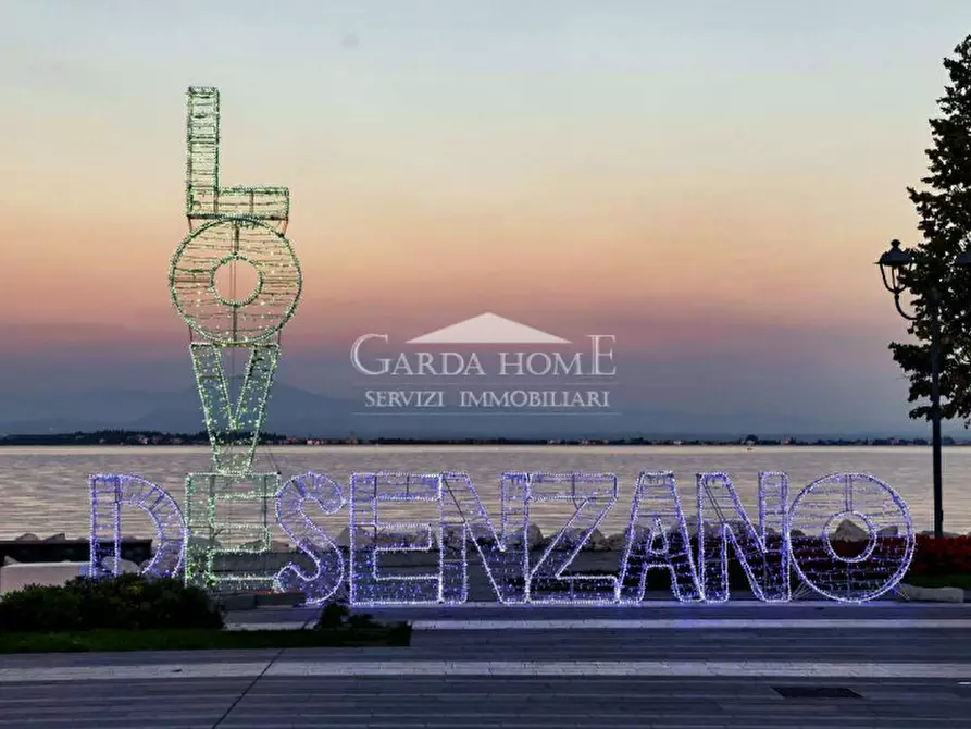 Immagine 10 di Appartamento in vendita  in Via Pisacane a Desenzano Del Garda