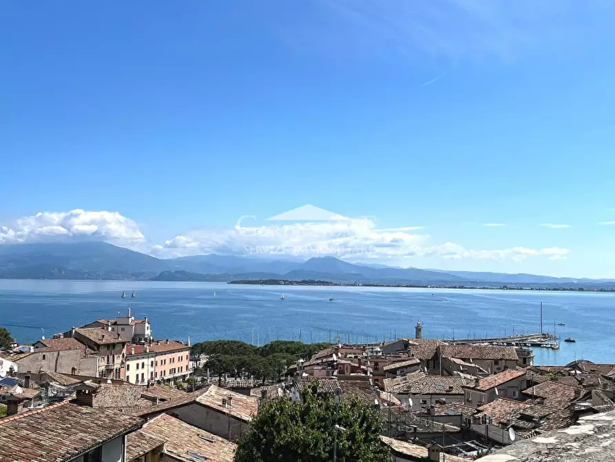 Immagine 11 di Appartamento in vendita  in Via Pisacane a Desenzano Del Garda