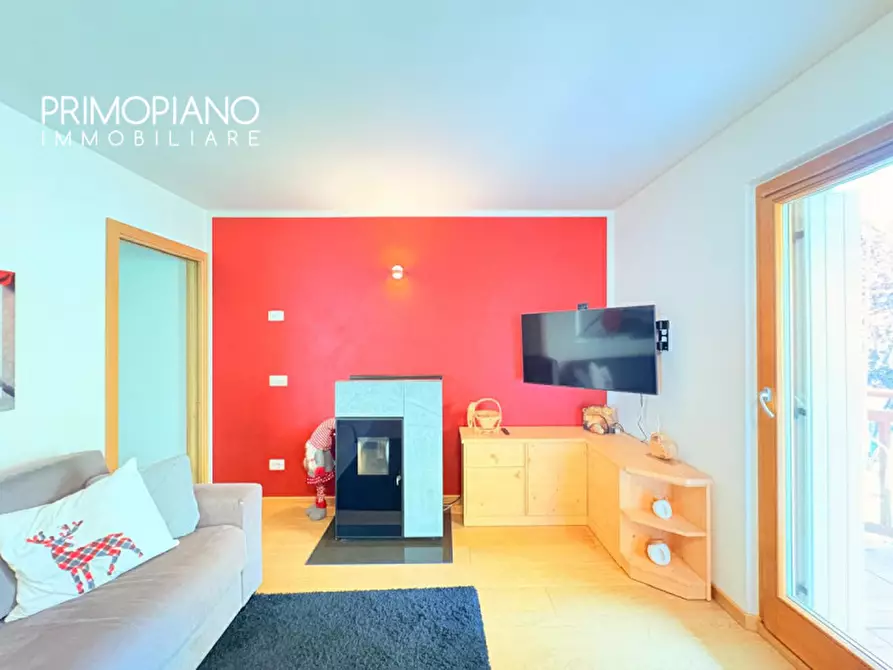 Immagine 4 di Appartamento in vendita  in Via Guglielmo Marconi a Ossana