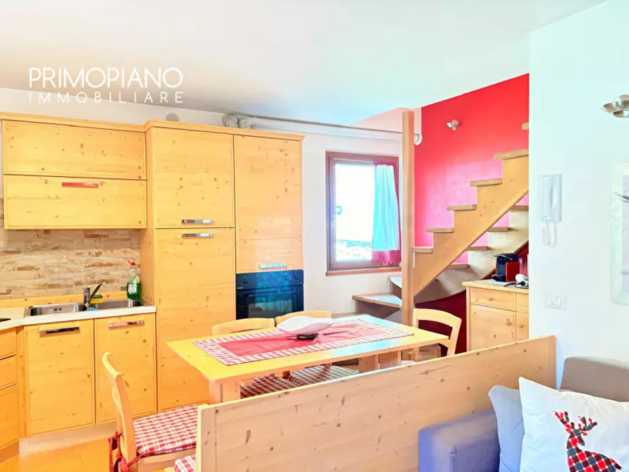 Immagine 10 di Appartamento in vendita  in Via Guglielmo Marconi a Ossana