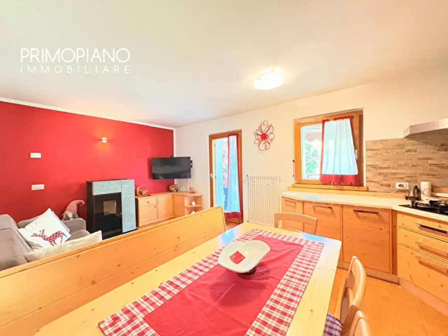 Immagine 12 di Appartamento in vendita  in Via Guglielmo Marconi a Ossana