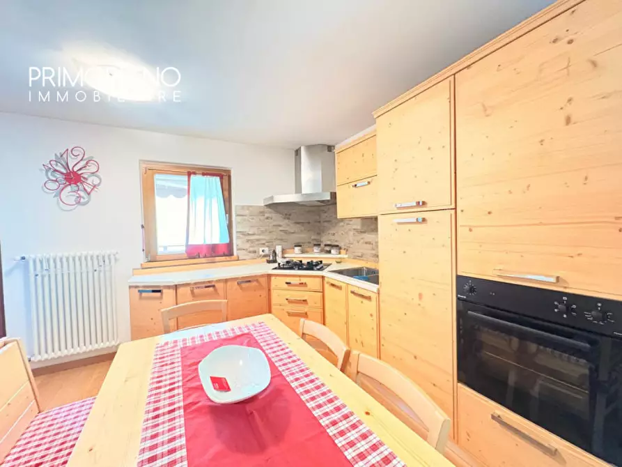 Immagine 15 di Appartamento in vendita  in Via Guglielmo Marconi a Ossana