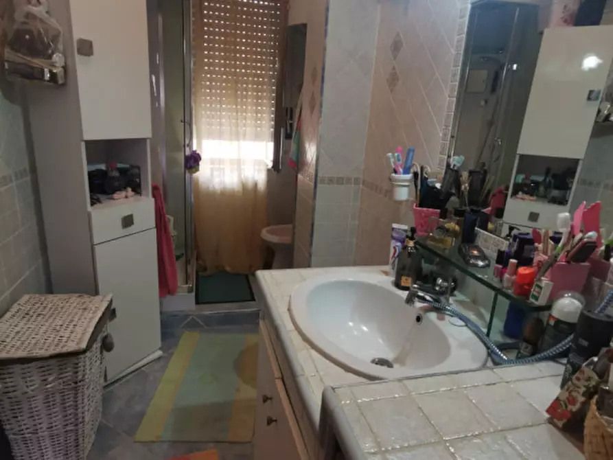 Immagine 7 di Appartamento in vendita  in via carbonari a Catanzaro