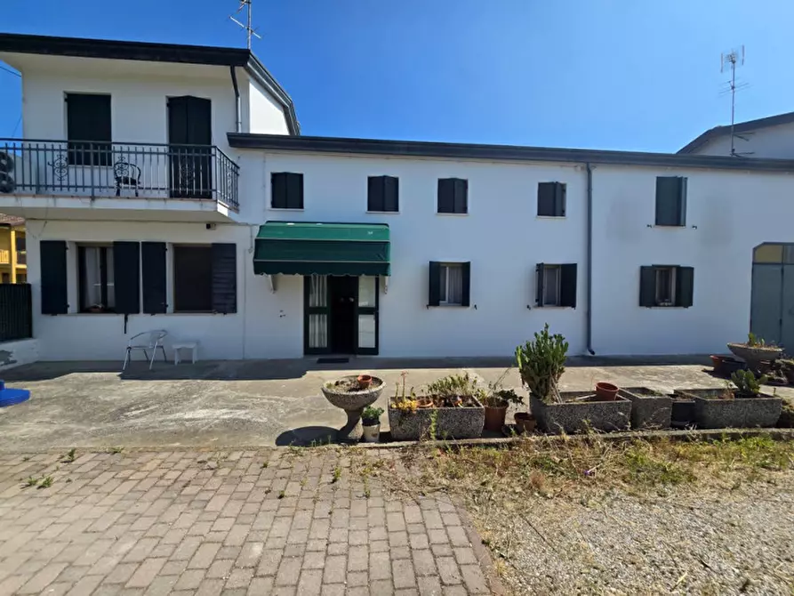 Immagine 2 di Casa indipendente in vendita  in Piove di Sacco a Piove Di Sacco