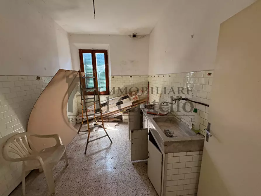 Immagine 3 di Casa indipendente in vendita  in via fonti vecchie a Castiglione Del Lago