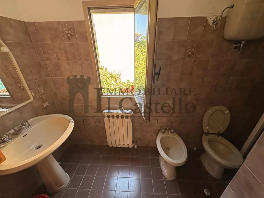 Immagine 16 di Casa indipendente in vendita  in via fonti vecchie a Castiglione Del Lago