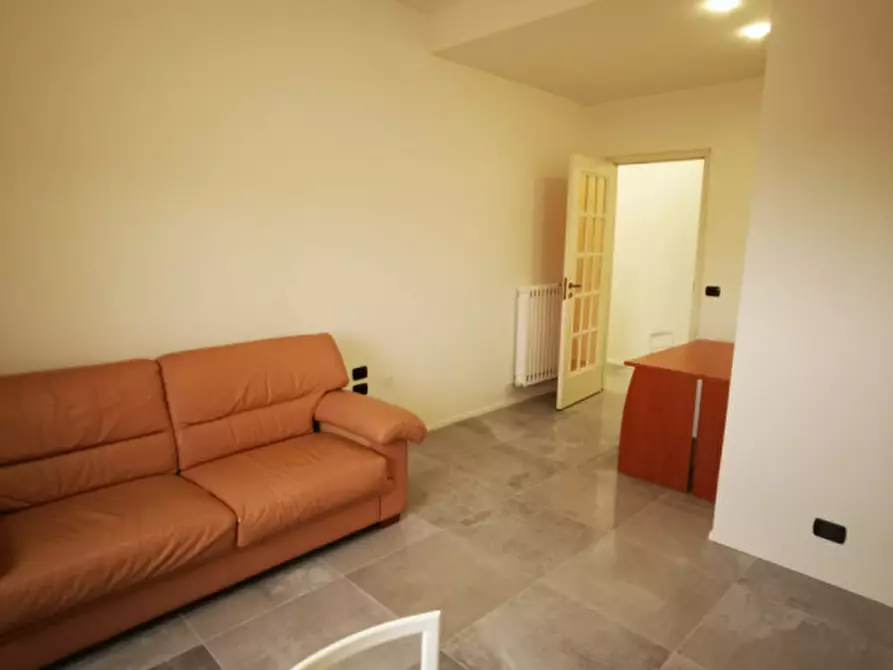 Immagine 12 di Appartamento in vendita  in Via Domenico Romeo a Catanzaro