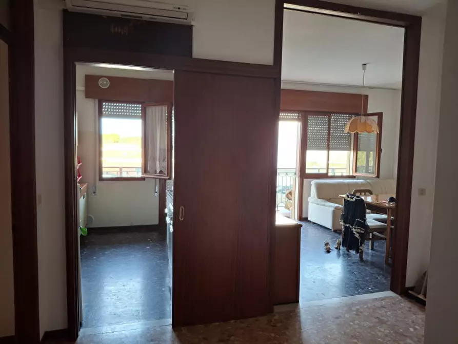 Immagine 2 di Appartamento in vendita  a Caorle