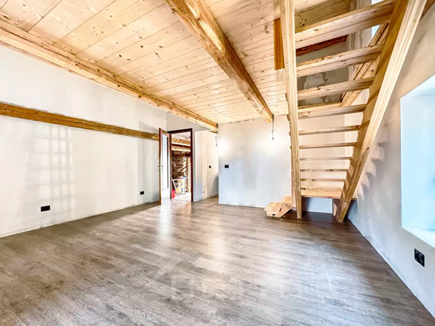 Immagine 5 di Appartamento in vendita  in Frazione Santa Maria 1 a Fobello