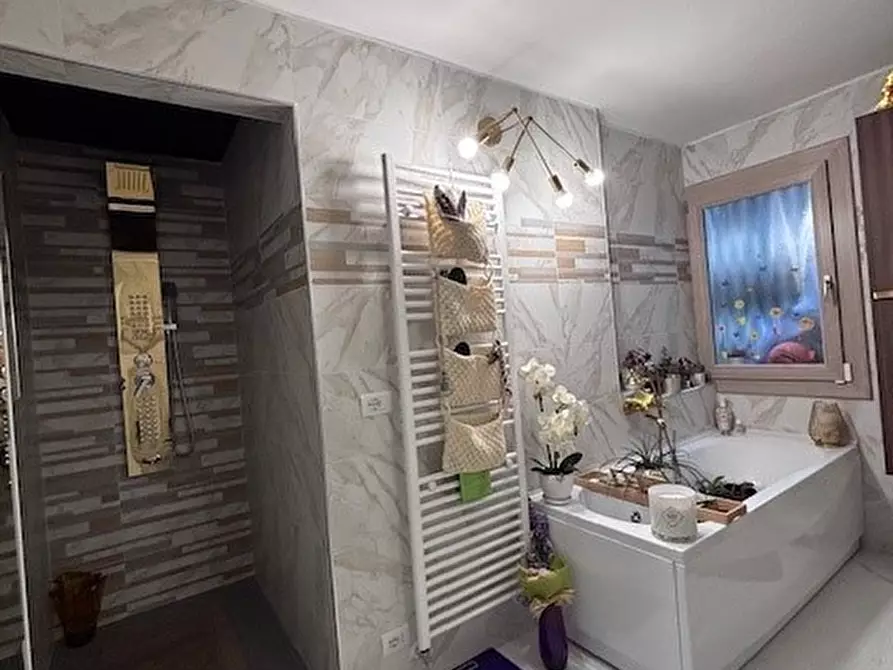 Immagine 25 di Casa indipendente in vendita  in Via Roma a Fosso'