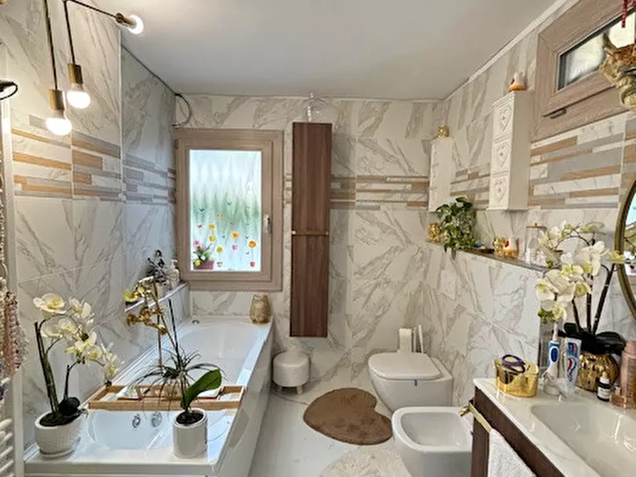 Immagine 25 di Casa indipendente in vendita  in Via Roma a Fosso'