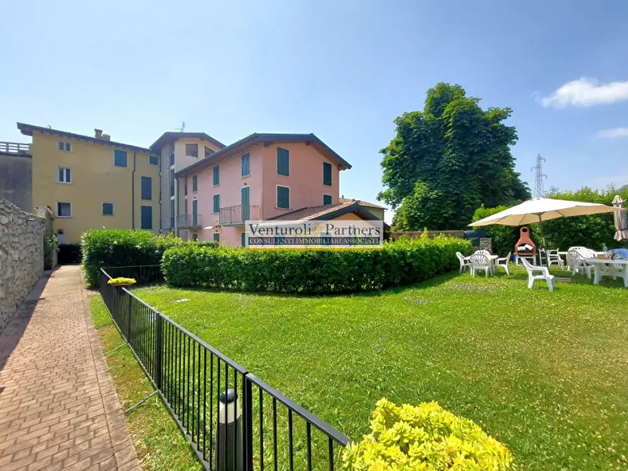 Immagine 3 di Appartamento in vendita  in tiziano a Toscolano-Maderno