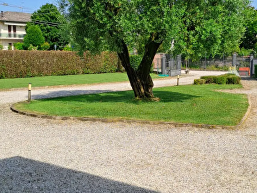 Immagine 3 di Villa in vendita  in Via Guglielmo Marconi a Piazzola Sul Brenta