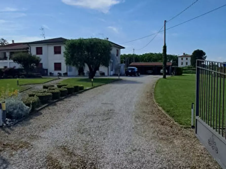 Immagine 26 di Villa in vendita  in Via Guglielmo Marconi a Piazzola Sul Brenta