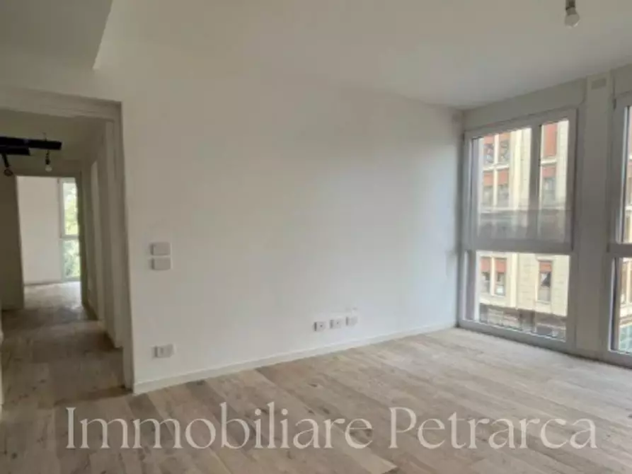 Immagine 1 di Appartamento in vendita  in Largo Europa a Padova