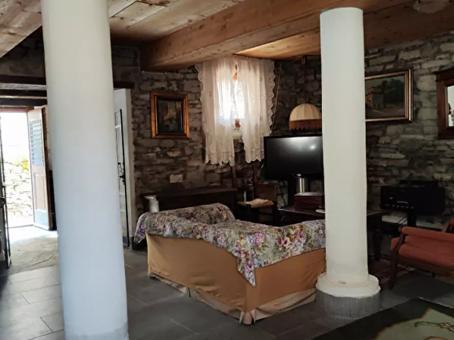 Immagine 13 di Villetta a schiera in vendita  in strada pagazzano a Berceto