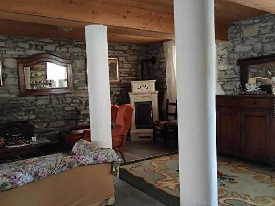 Immagine 15 di Villetta a schiera in vendita  in strada pagazzano a Berceto