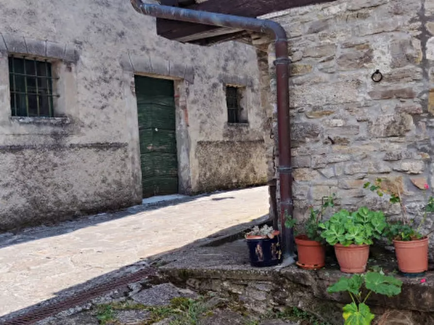 Immagine 44 di Villetta a schiera in vendita  in strada pagazzano a Berceto