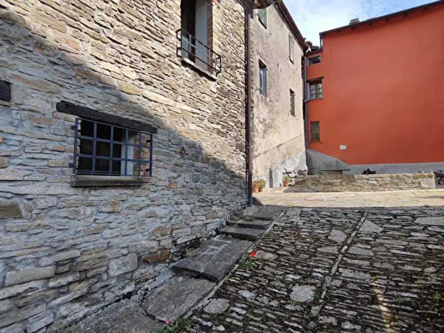 Immagine 45 di Villetta a schiera in vendita  in strada pagazzano a Berceto