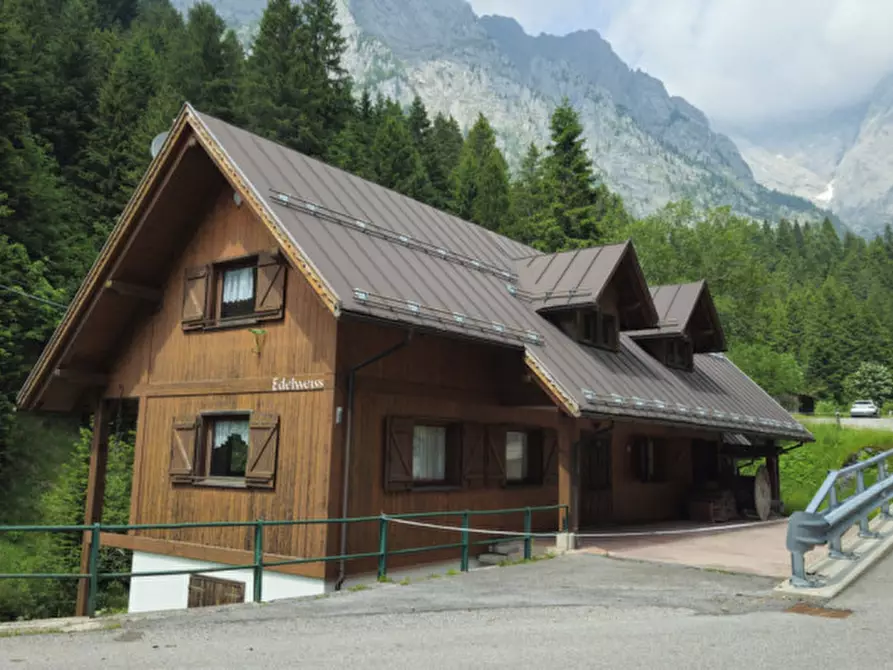 Immagine 13 di Casa indipendente in vendita  in Via Rifugio Marinelli a Forni Avoltri