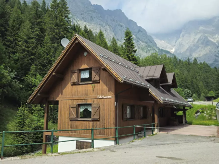 Immagine 14 di Casa indipendente in vendita  in Via Rifugio Marinelli a Forni Avoltri