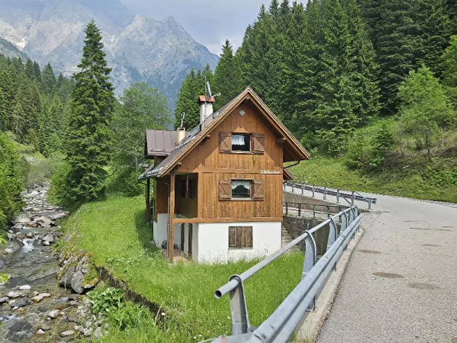 Immagine 16 di Casa indipendente in vendita  in Via Rifugio Marinelli a Forni Avoltri