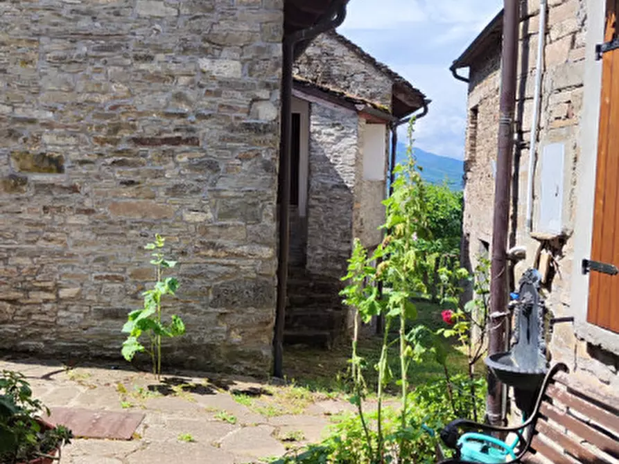 Immagine 30 di Villetta a schiera in vendita  in strada Pagazzano a Berceto