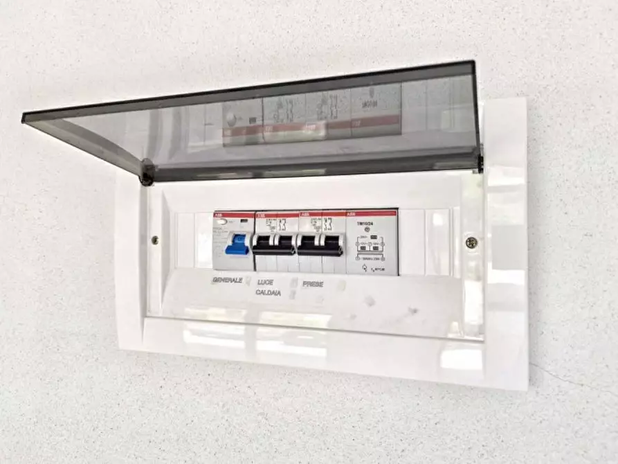 Immagine 8 di Negozio in vendita  in Piazzale Mariano Rumor, 36072 Chiampo VI, Italia a Chiampo