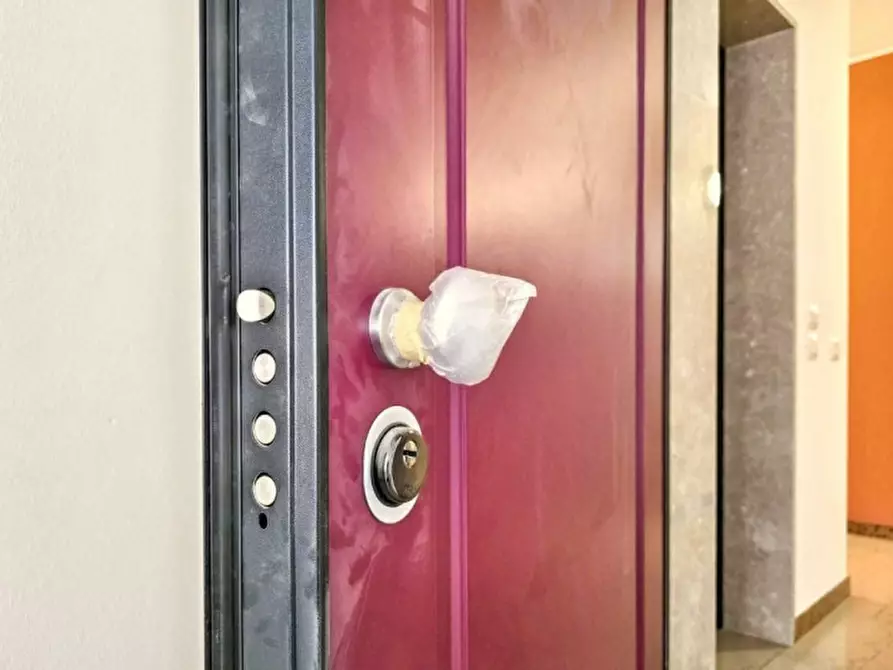 Immagine 8 di Ufficio in vendita  in Piazzale Mariano Rumor, 36072 Chiampo VI, Italia a Chiampo