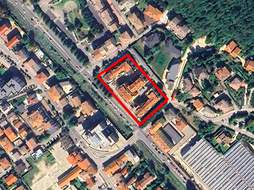 Immagine 15 di Ufficio in vendita  in Piazzale Mariano Rumor, 36072 Chiampo VI, Italia a Chiampo