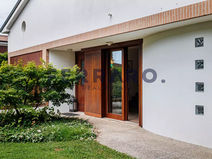 Immagine 3 di Casa indipendente in vendita  in Via Amendola a Paese