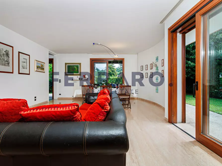 Immagine 8 di Casa indipendente in vendita  in Via Amendola a Paese