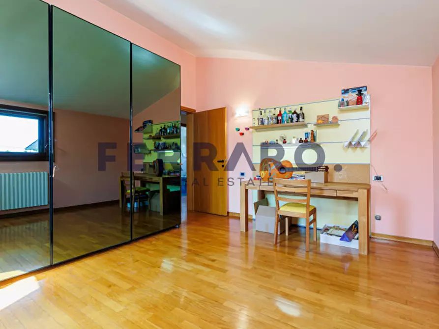 Immagine 17 di Casa indipendente in vendita  in Via Amendola a Paese