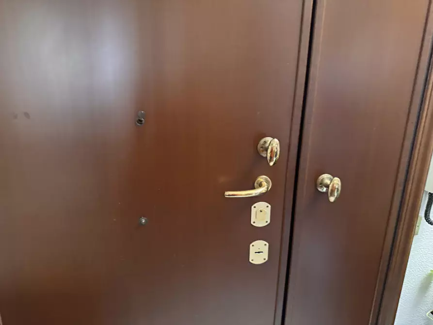 Immagine 9 di Appartamento in vendita  in piazza del Carmine a Genova