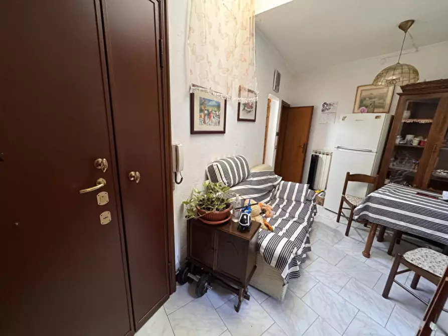 Immagine 10 di Appartamento in vendita  in piazza del Carmine a Genova