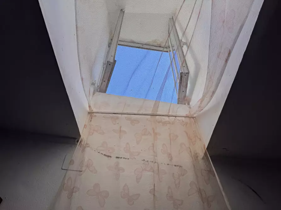 Immagine 11 di Appartamento in vendita  in piazza del Carmine a Genova