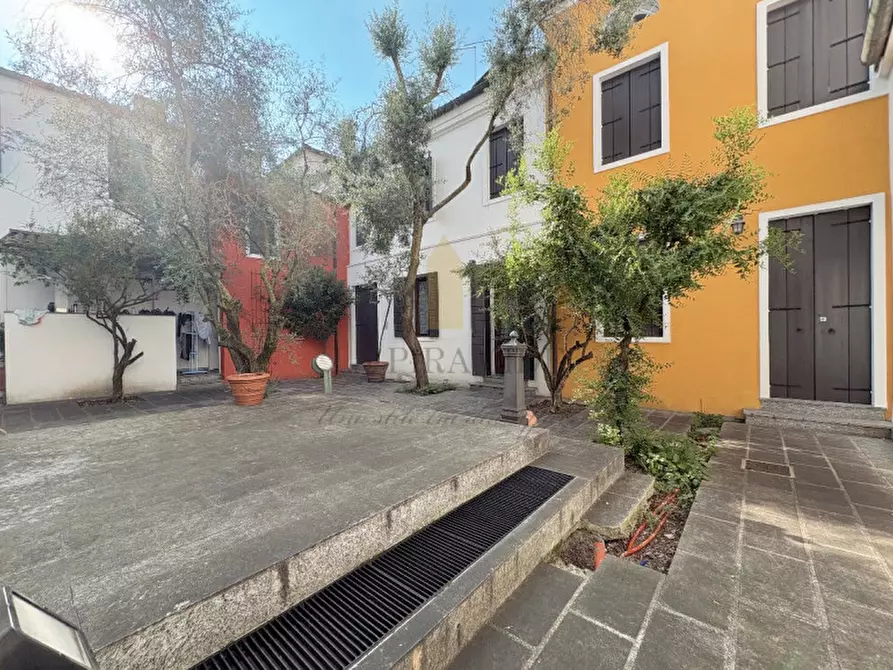 Immagine 19 di Appartamento in vendita  in SPECOLA PIAZZA CASTELLO RIF 610 a Padova