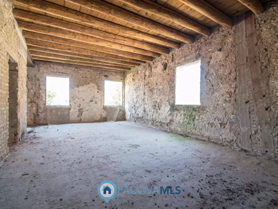 Immagine 15 di Palazzo in vendita  in Via Terme a Battaglia Terme