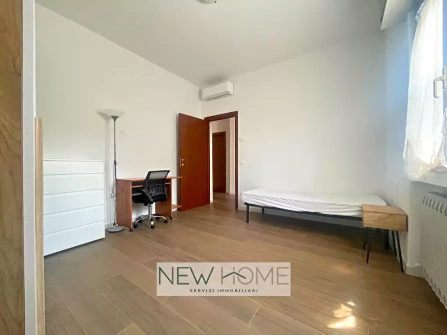 Immagine 3 di Camera in affitto  in Via Bartolomeo Giuliari 31 a Verona