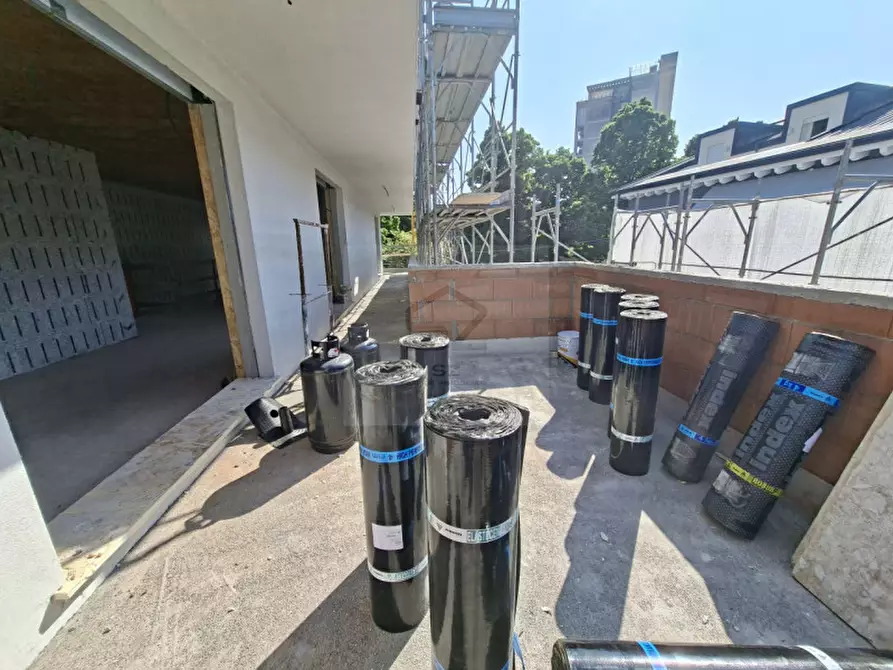 Immagine 10 di Attico in vendita  in Via Giovanni Canestrini a Padova