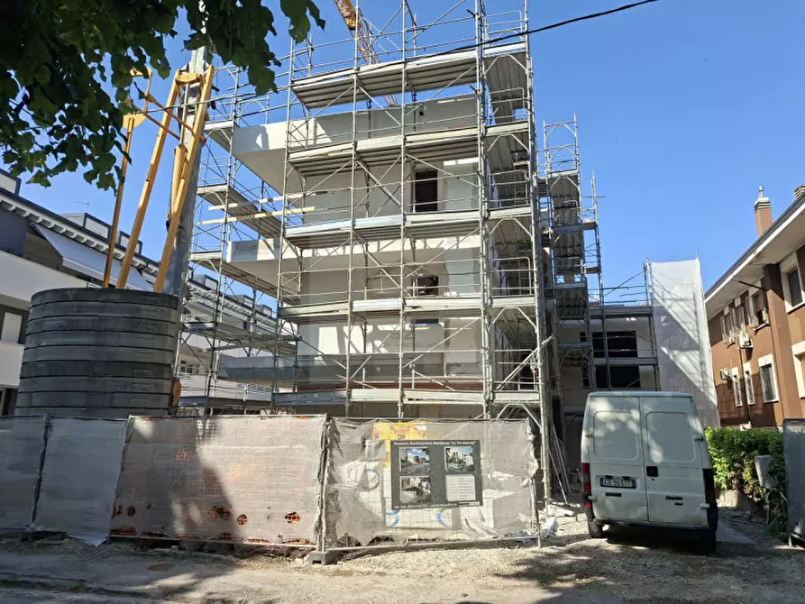 Immagine 45 di Attico in vendita  in Via Giovanni Canestrini a Padova