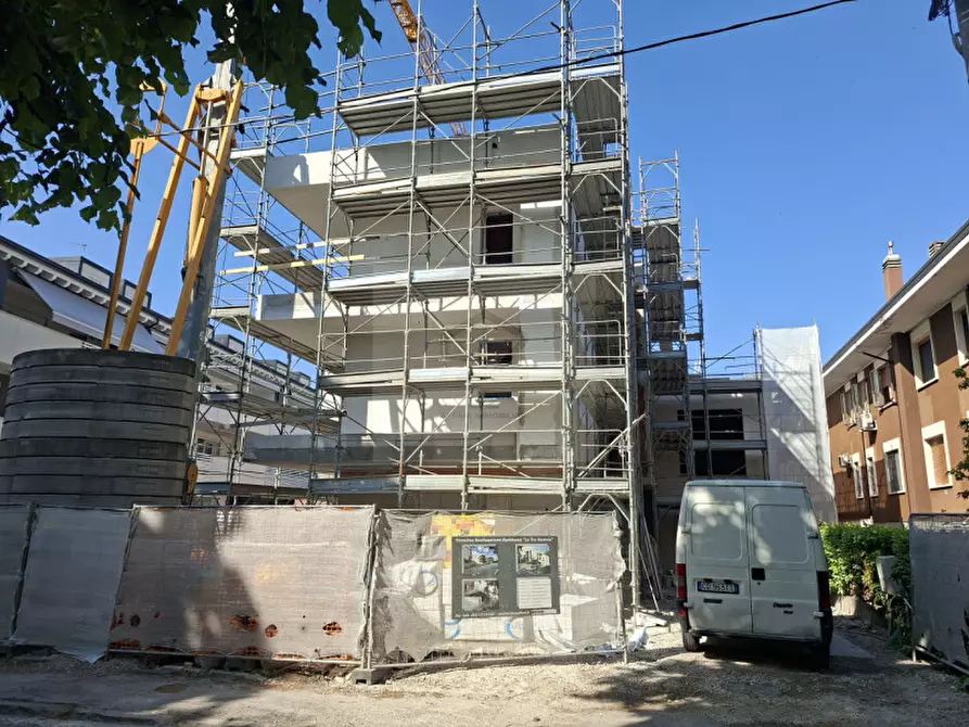 Immagine 46 di Attico in vendita  in Via Giovanni Canestrini a Padova