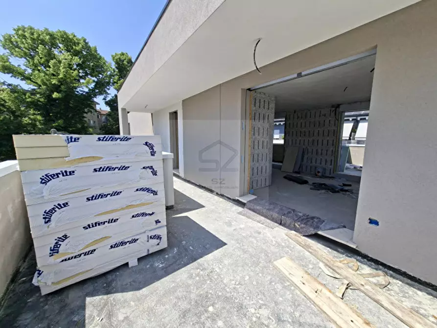 Immagine 49 di Attico in vendita  in Via Giovanni Canestrini a Padova